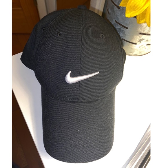 nike dri fit baseball cap